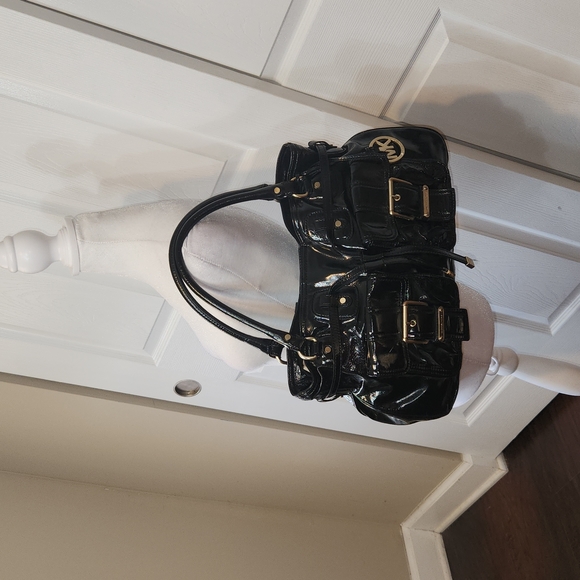 MICHAEL KORS BLACK PATENT LEATHER - Picture 10 of 16